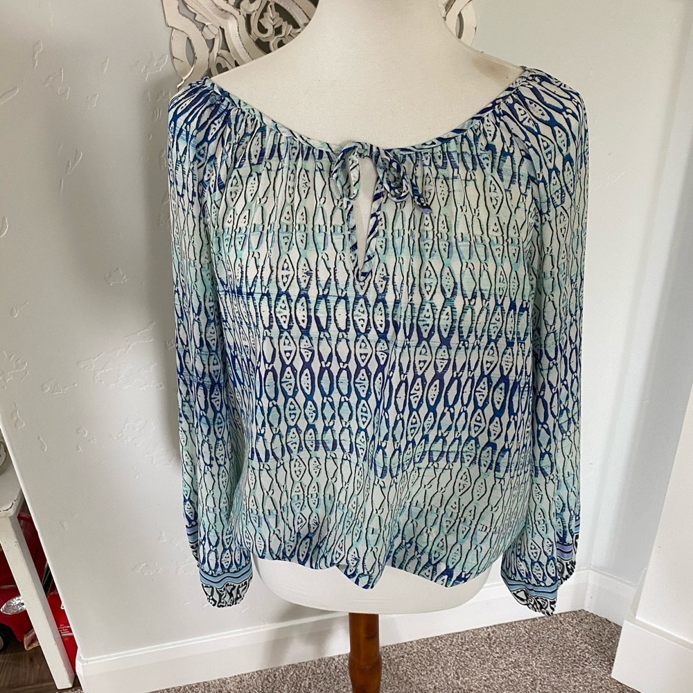 Philosophy multi-blue, lightweight print blouse. M